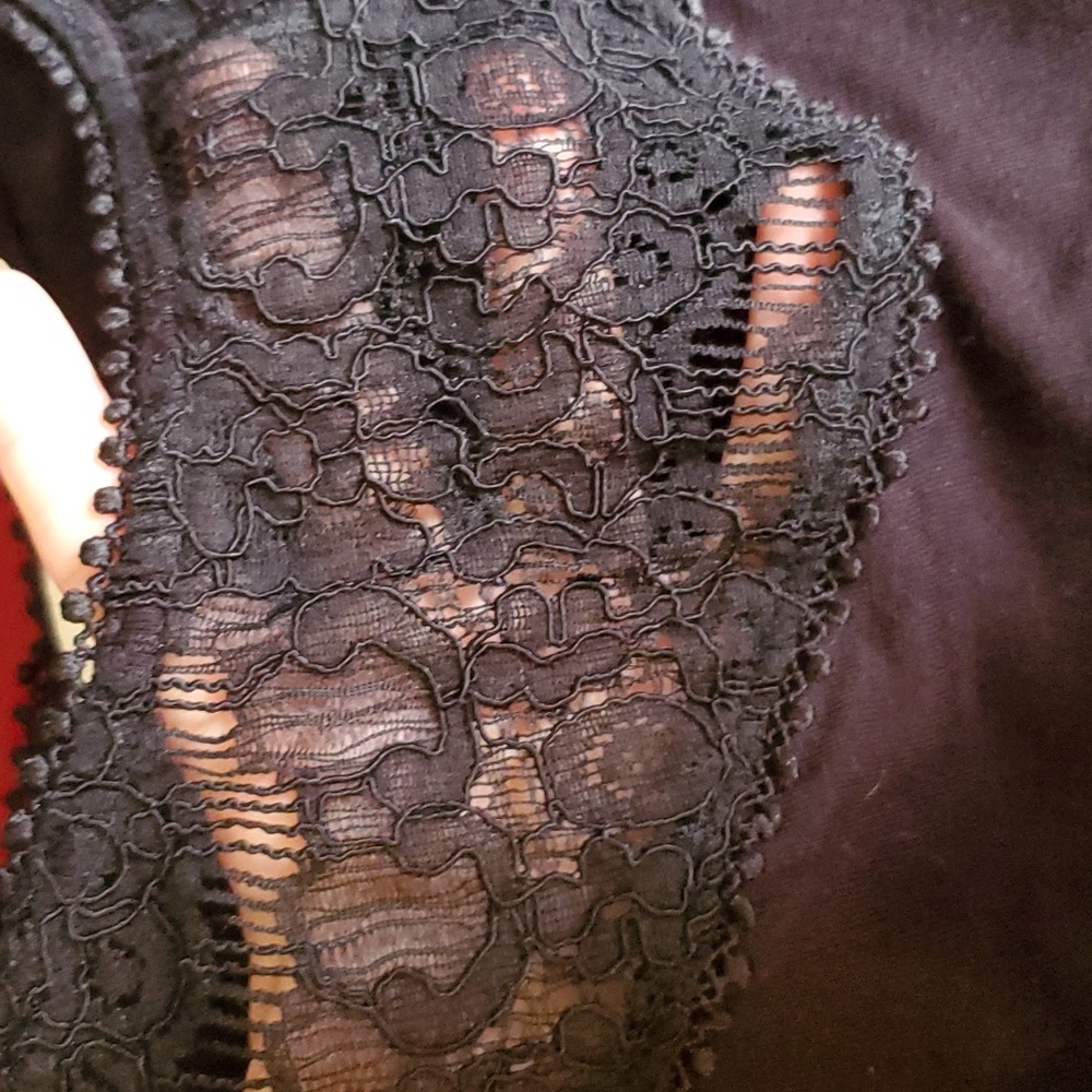 Lace Tank Top - Picture 4 of 4